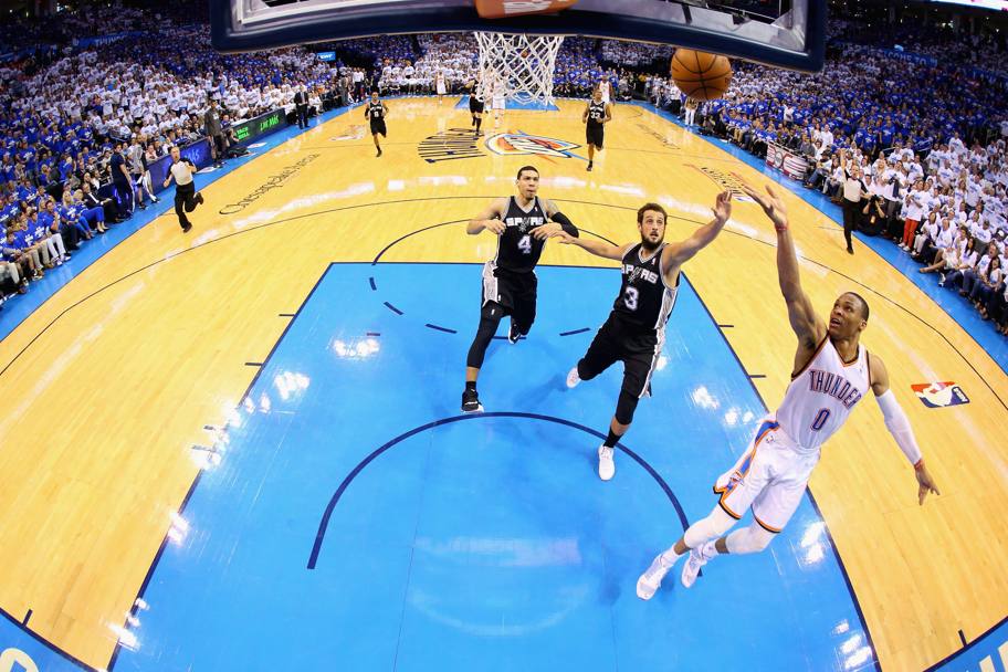 Russell Westbrook #0 e Marco Belinelli #3 (Afp)